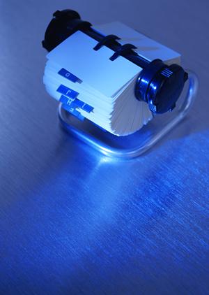 ビジネスシーンで差をつける！名刺印刷の選び方と注目ポイント