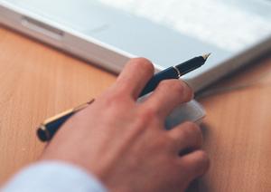 缶バッチを低価格で製作して貰えます